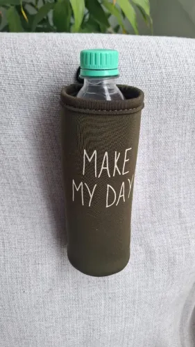 Porta Garrafa Térmico em Neoprene - Estampa Make My Day Verde Militar