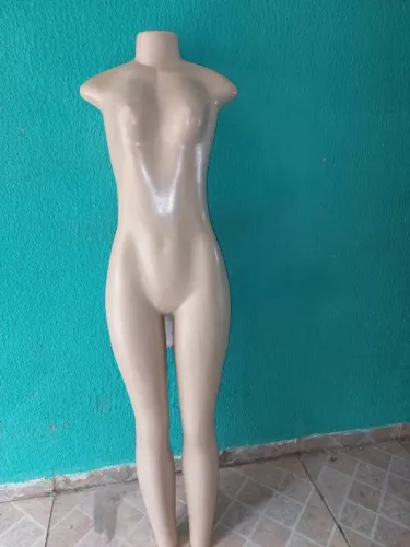 Manequins 1 G meio corpo e 1 inteiro sem base