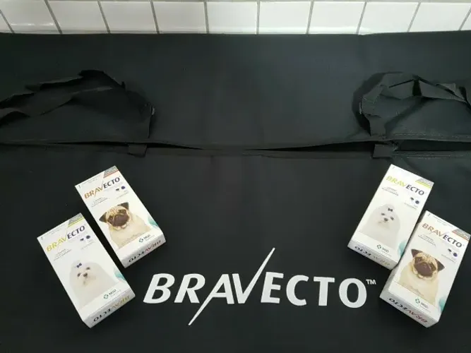 CAPA PROTETORA IMPERMEÁVEL BRAVECTO