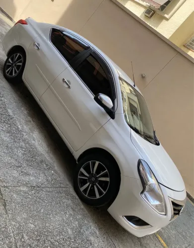 Nissan Versa SL 1.6 16V Flexstart 4P Aut. 2020