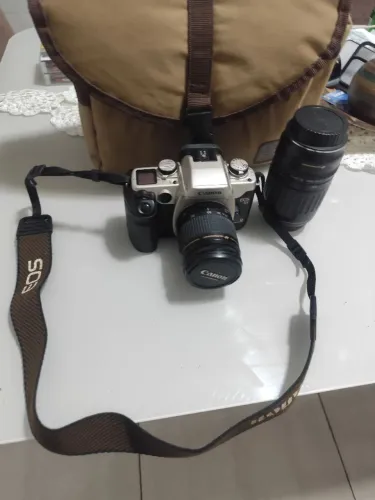 Camera Canon EOS 55 + bolsa original + 2 lentes Excelente Estado 
