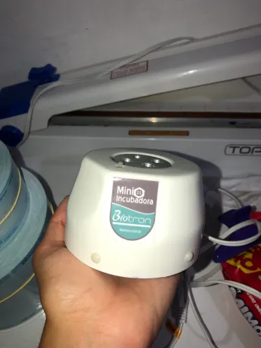 VENDO ENCUBADORA BIOTRON 110v