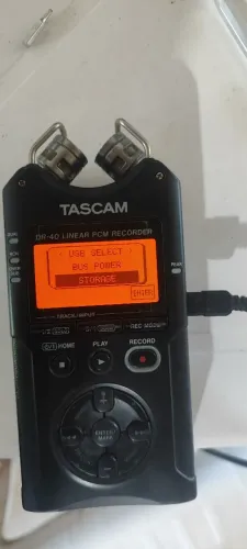Gravador Tascam dr40