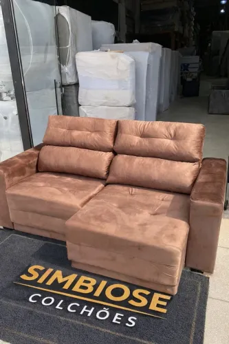 Sofá retrátil 2 lugares suede marrom super confortável 