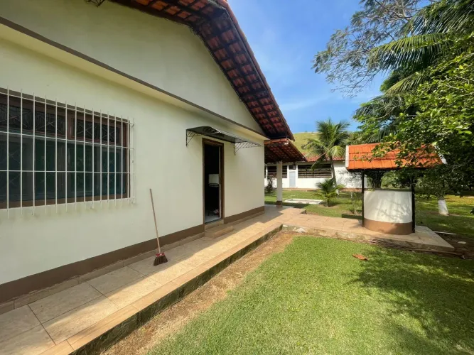 Sítio com 107000m2 ,lindo e bem localizado
