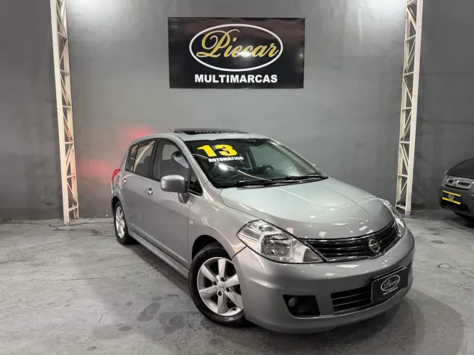 Nissan Tiida SL 1.8/1.8 Flex 16V Aut. 2013