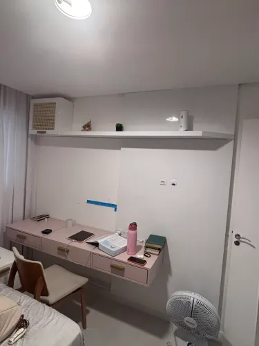 Escrivaninha com painel de estudos