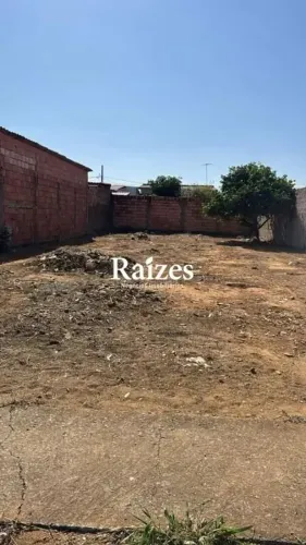 Terreno à venda no bairro Murumbi com 250m2
