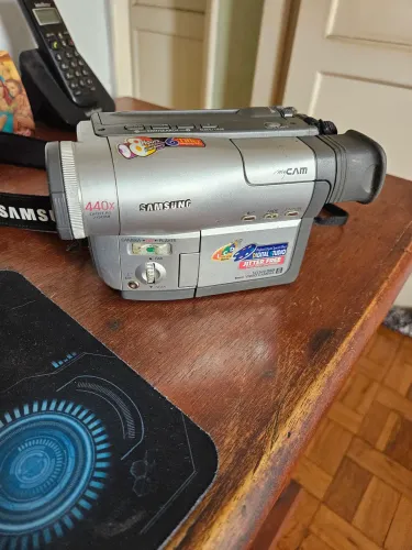 Câmera Samsung SCL520- Super 8(bateria ruim)