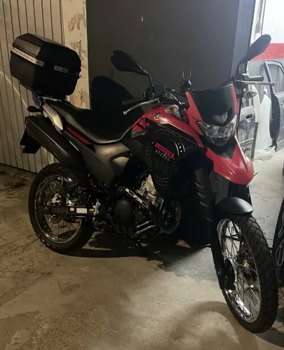 XTZ 250 Lander 2023 11.500km