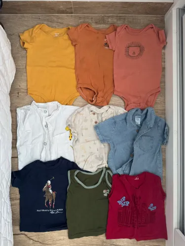 Lote/lotinho de bodies e camisas de bebê até 9 meses - importados e nacional