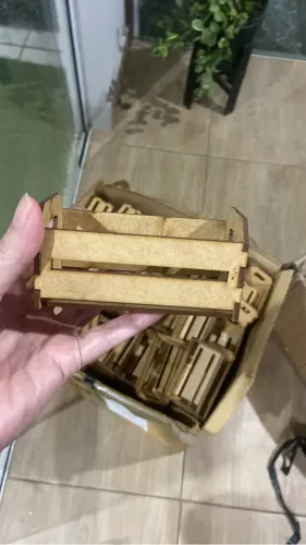 Caixa fechada com mais de 200 Mini caixote 10cm para lembrancinha cx com mais de 200