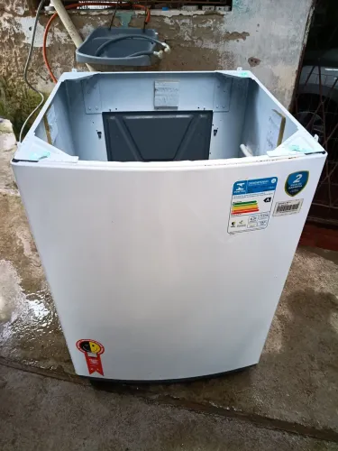 Gabinete da Lavadora Midea 13Kg.