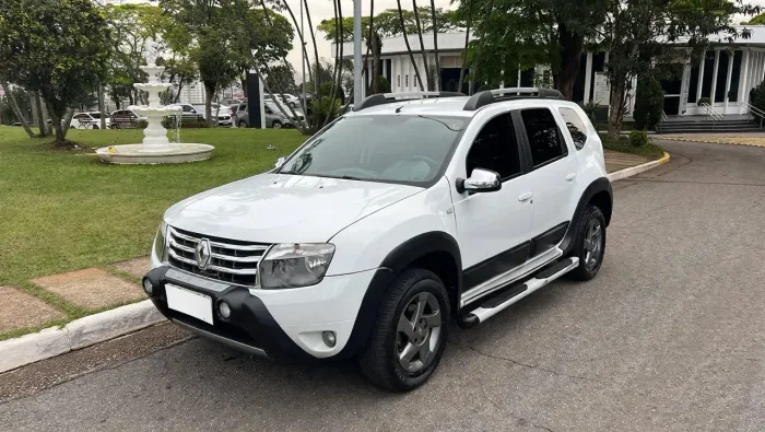 Renault Duster Dynamique 2.0 Hi-flex 16V Aut. 2014