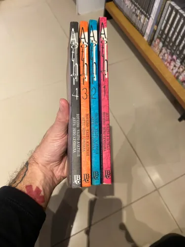 Another - Mangá completo, 4 volumes