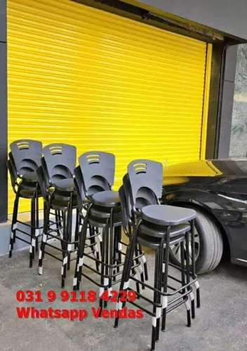 Banquetas altas novas cor preta 70 cm Frete grátis para BH