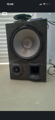 Tenho essa caixa de som mais módulo nao tem os da porta ta na foto