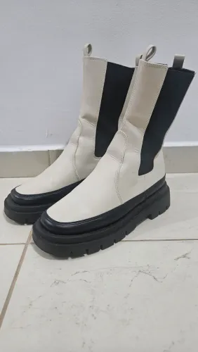 Bota Satinato número 36
