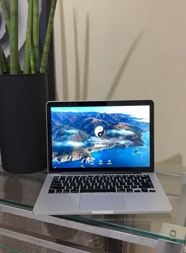 APPLE MACBOOK PRO SSD128 Tela Retina tudo liberado carregador original 