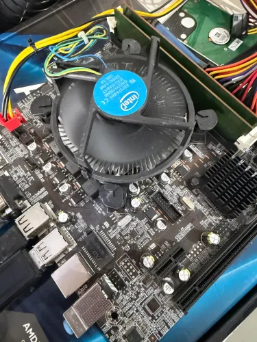 Kit Gamer de Entrada Placa, Processador e Memória 