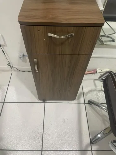 Armário multiuso salão barbearia