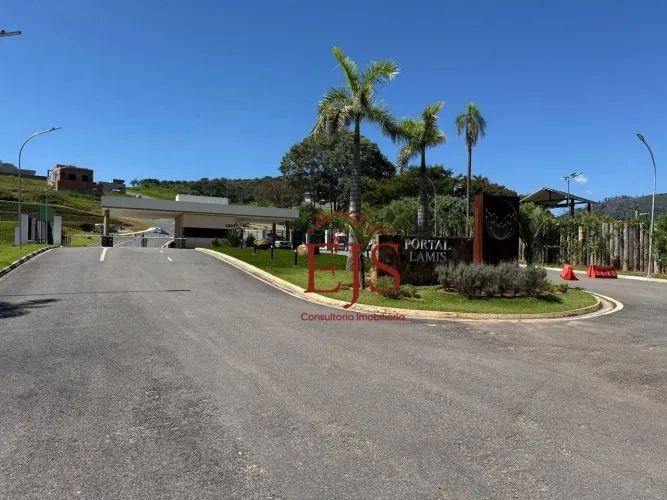 Lindo lote em muito verde, lazer e sossego a venda em Loteamento fechado em Atibaia - SP