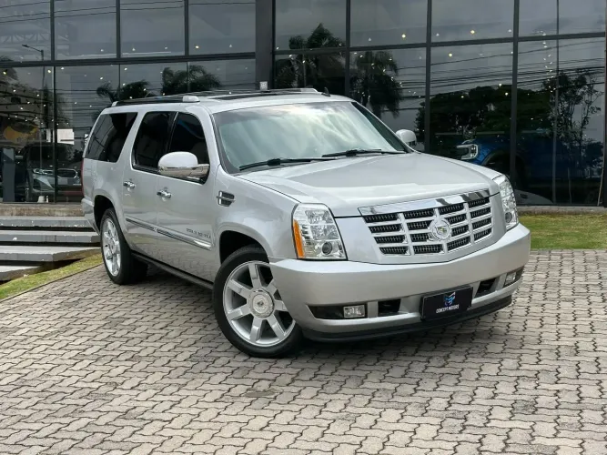 Cadillac Escalade ESV 2011