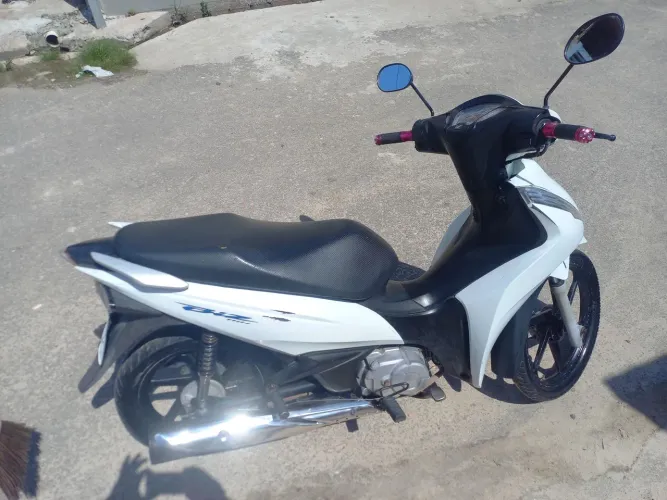 Moto biz 110i top.
