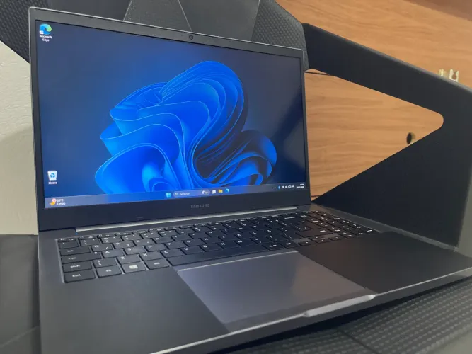 NOTEBOOK SAMSUNG INTEL CORE I3 11ª GERAÇÃO 12GB 240SSD SAÍDA TIPO C TELA 15.6 FHD