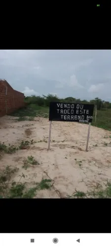 Vendo terreno depois da entrada na rua da loja Panapizo, 400mt da Avenida Antônio Sales.