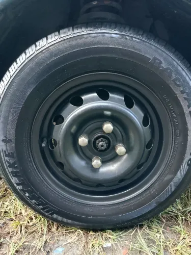 Troco 4 jante com pneus