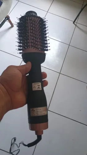 Vendo secador de cabelo (79 reais)
