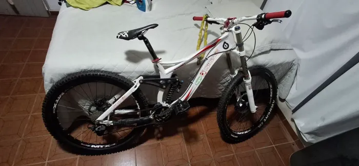 Bike Dh Gios Stage 1 semi nova