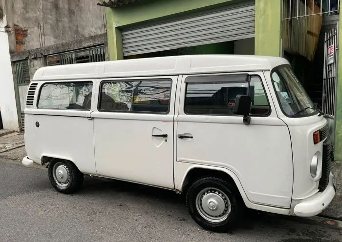 Volkswagen Kombi Standard 1.4 MI Total Flex 8V 2010