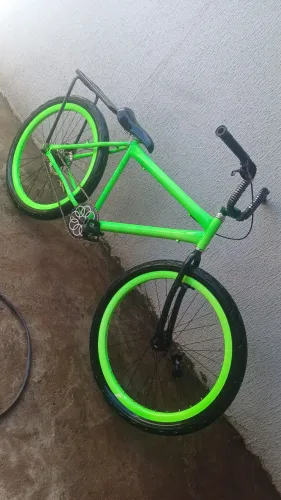Bicicleta montadinha 