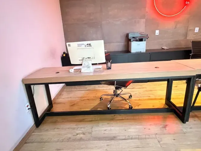 Mesa de Escritório