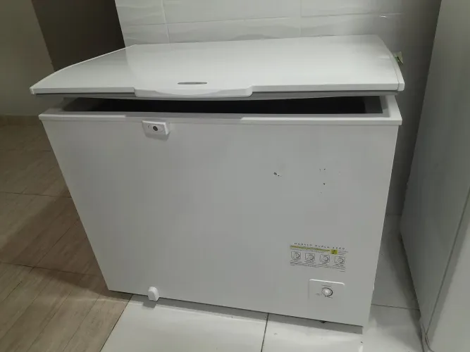 Freezer eletrolux H330 314 litros