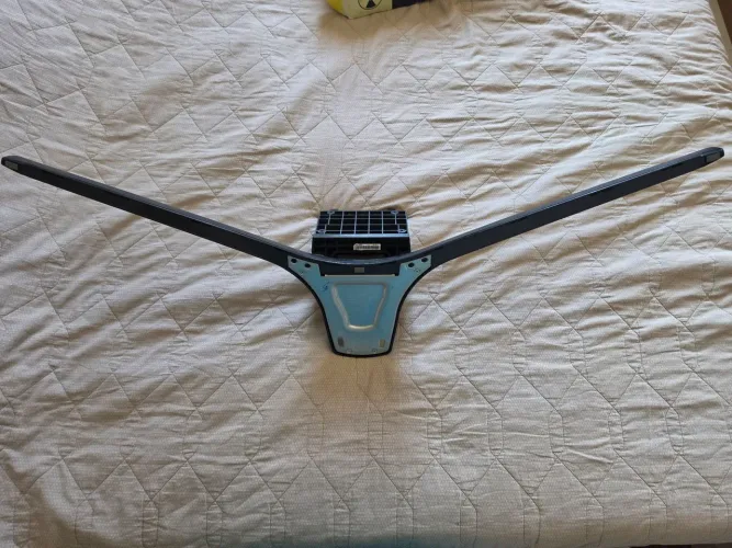 Pé da TV Samsung 65 polegada