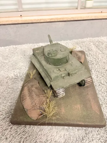 Diorama miniatura tanque de guerra