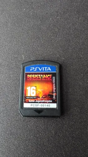 PSVITA - RESISTANCE BURNING SKIES