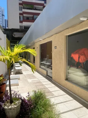 Sala comercial para locação com 28m, banheiro privativo, pronta ara uso, sentido Shopping 