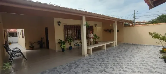 Casa térrea 3 quartos em Praia Do Sonho - Itanhaém - SP