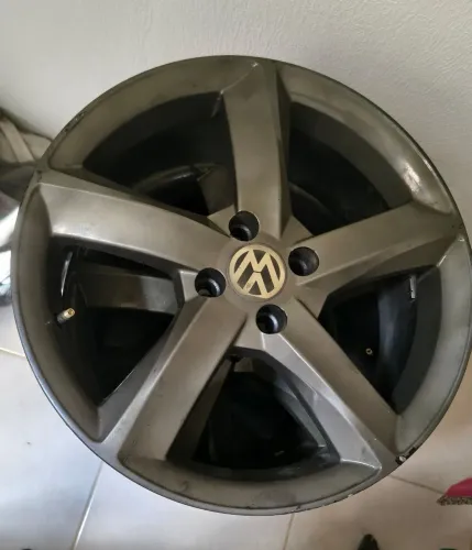 Jogo de rodas modelo Audi