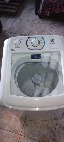 Máquina de lavar roupas.