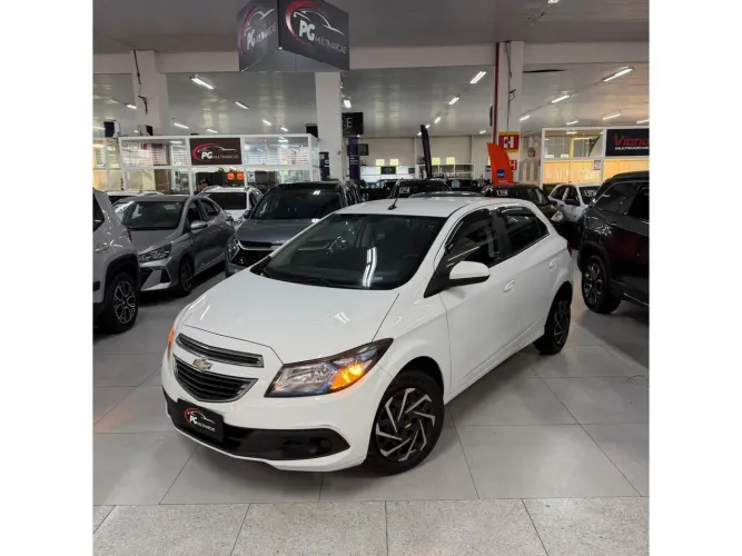 Chevrolet Onix Hatch LT 1.4 8V Flex Mec. 4P 2016