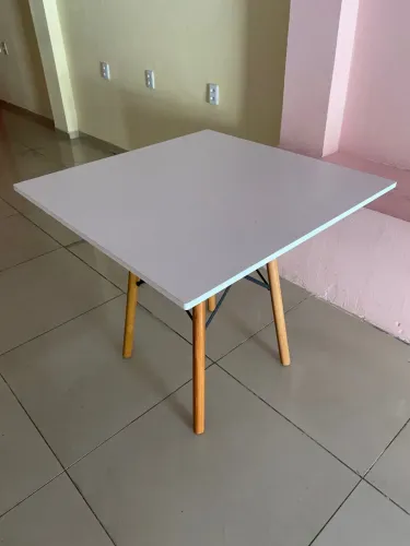 Mesa branca