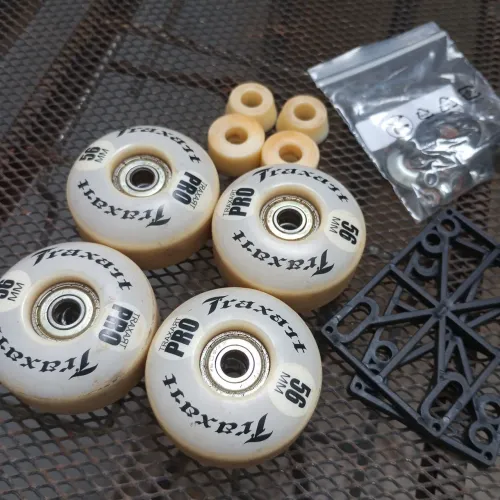 Rodas Traxart 56mm/Rolamentos Abec-7/Peças 
