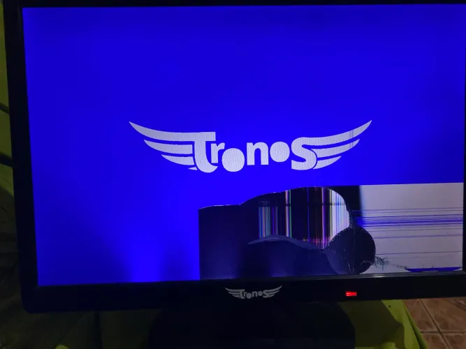 Monitor Tronos 60hz para arrumar ou tirar peças