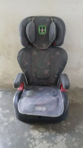 Cadeirinha de carro com encosto
