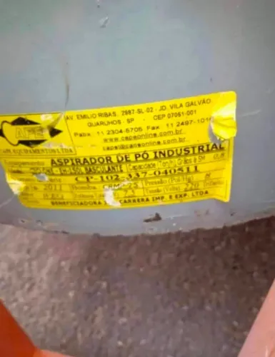 Aspirador de pó industrial